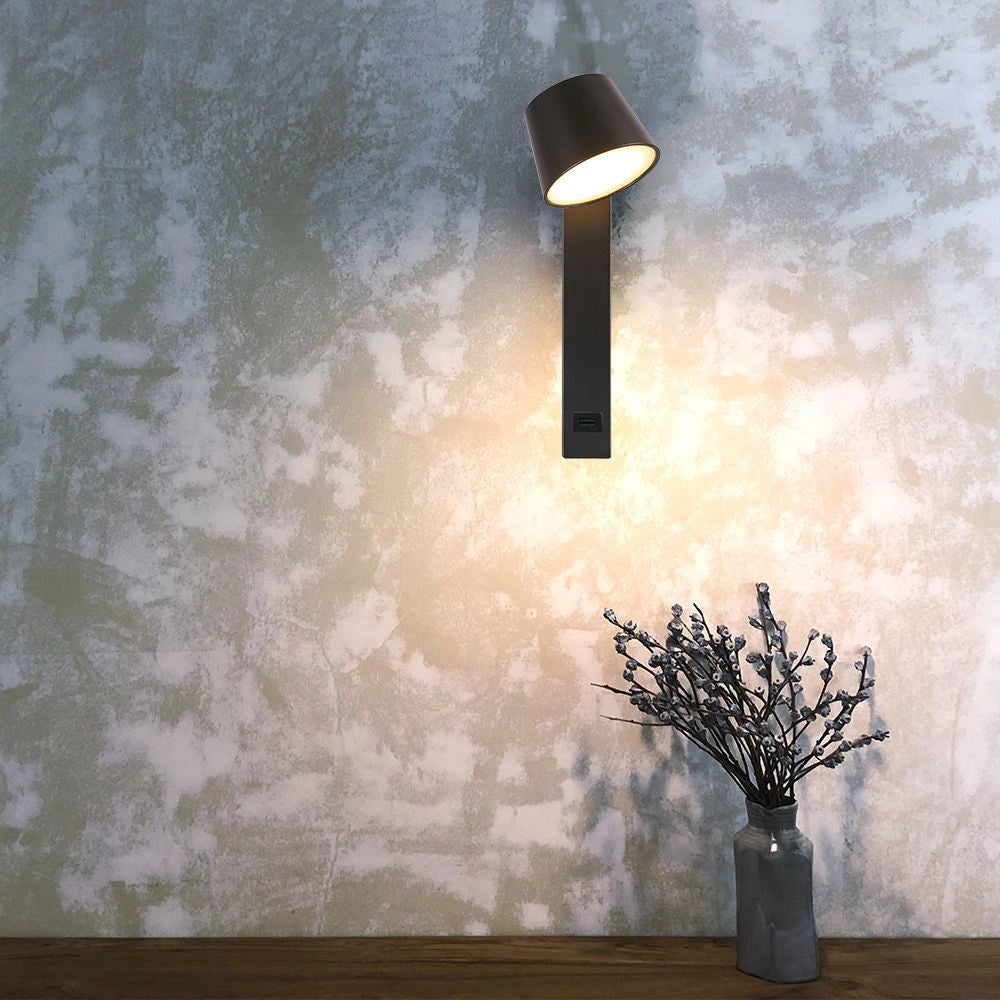 V-TAC Applique LED da Muro 8W dal Design Cilindrico con Porta USB e Angolo del Fascio Luminoso Regolabile 180° in Metallo Colore Nero 3000K