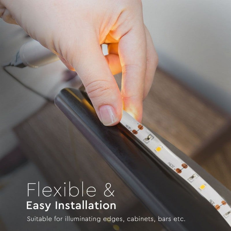 V-TAC Strip LED SMD2835 2,4W 1m 30 LED/m 6V a Batteria con Sensore di movimento 3000K IP65