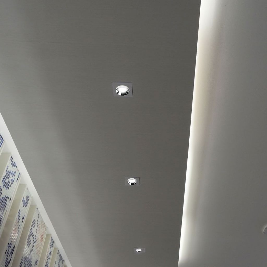 V-TAC Portafaretto LED da Incasso Quadrato GU10 e GU5.3 (MR16) Corpo in Gesso Bianco e Metallo Cromato