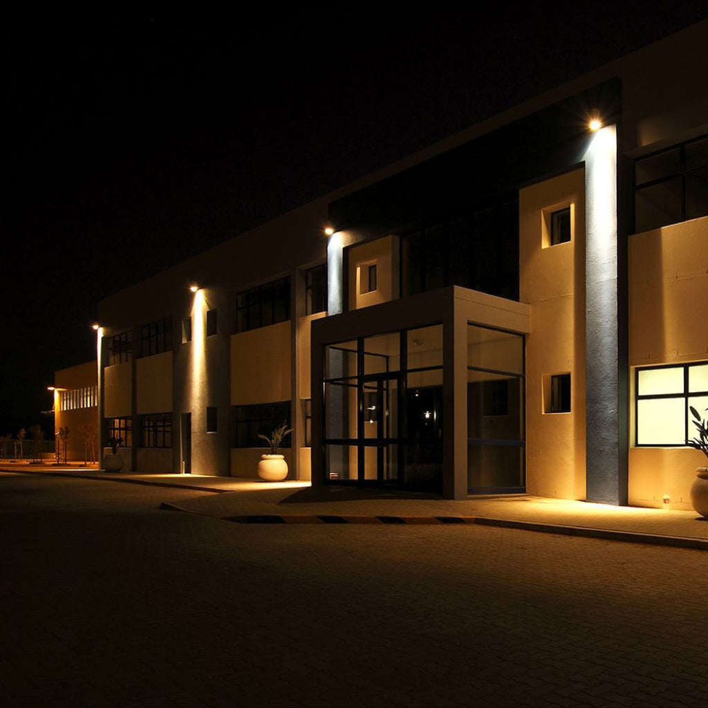 V-TAC Faro LED SMD 50W F-Series con Driver IC Integrato Colore Nero 6500K IP65