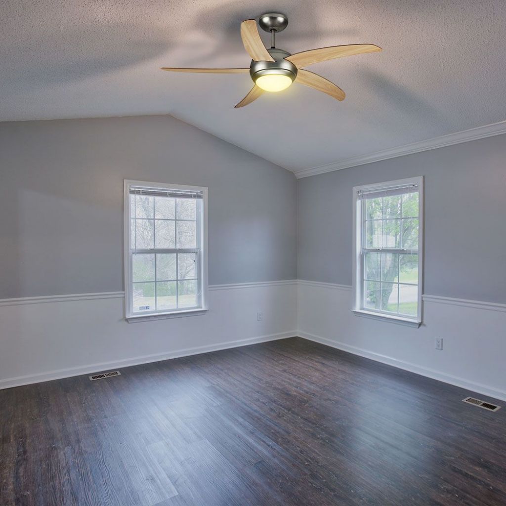 V-TAC Ventilatore LED da Soffitto 2*E27 con Motore a Corrente Alternata da 60W con Telecomando 5 pale (Mdf Chiare)