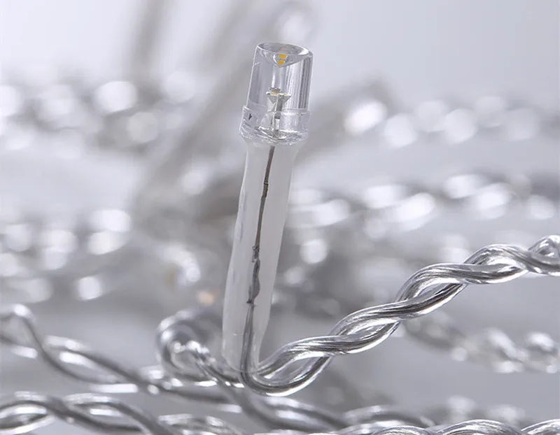 Festone di Natale Led Ghiacciolo Tende Luci All'aperto 4 M (W) * 0.6 M (H) Bianco Flash Fata Stringa Luce Chiaro Filo Decorazioni di Capodanno 2025 Per Matrimonio/Casa/Casa/San Valentino/Natale/Grondaia Decor