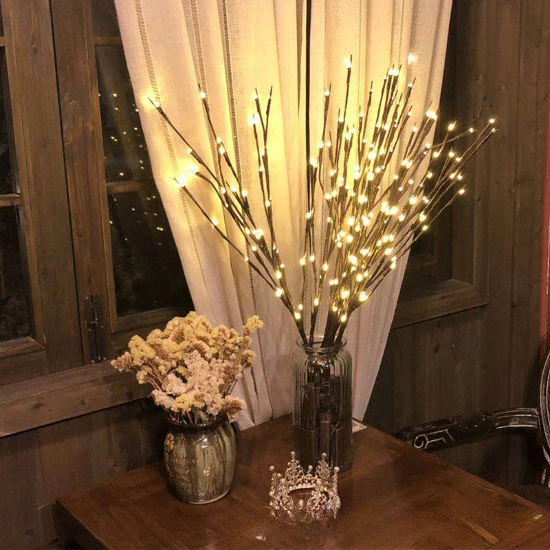 Ramo di un albero artificiale con 20 lampadine LED. Mini lampada di Natale con scintillio, decorazioni per feste