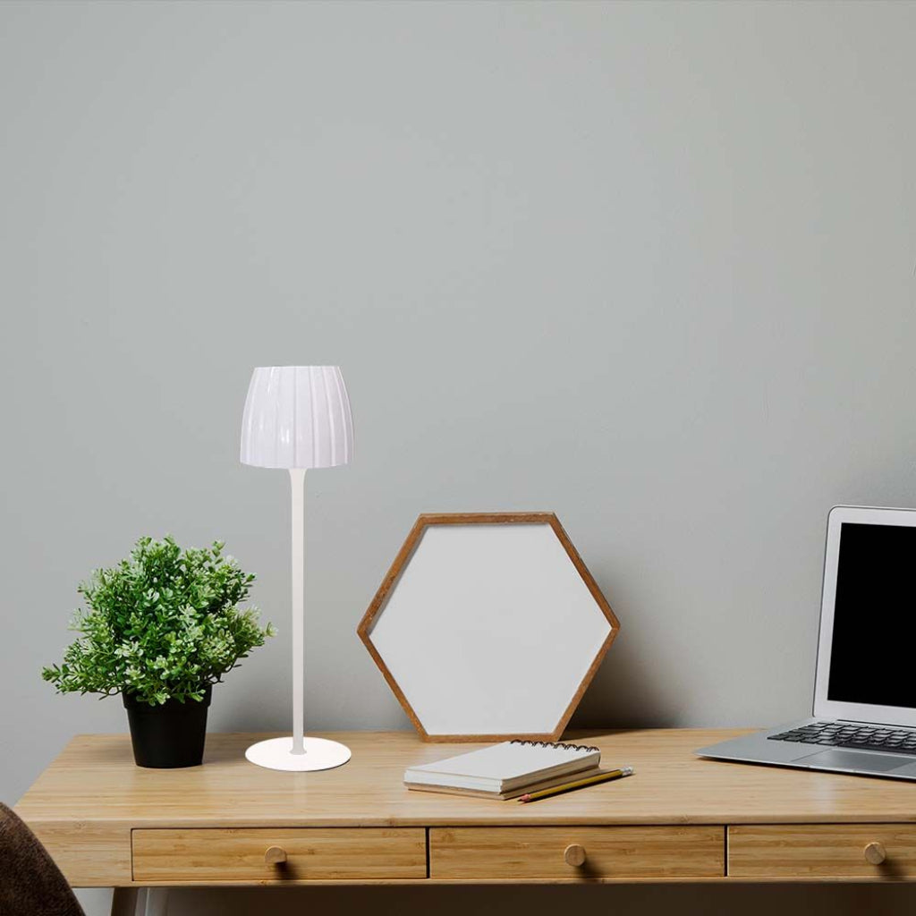V-TAC Lampada LED da Tavolo 2.7W 105*340mm Colore Bianco ricaricabile con USB C Touch Dimmerabile 3in1